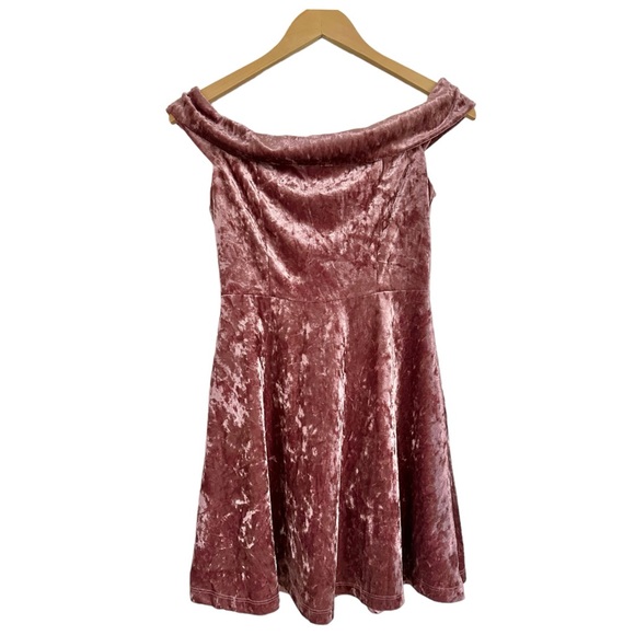 Lulu's Season of Fun Dusty Mauve Velvet Off-the-Shoulder Skater Mini Dress Small - Picture 12 of 16